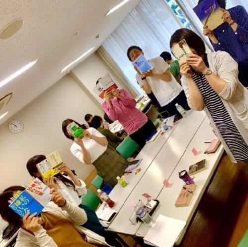 東京Cafe読書会とは